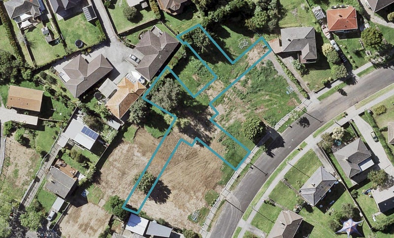 2/8 Leybourne Circle, Glen Innes, Auckland - Carousel 1