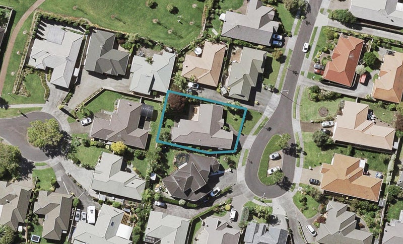 15 Keswick Close, Northpark, Auckland - Carousel 1