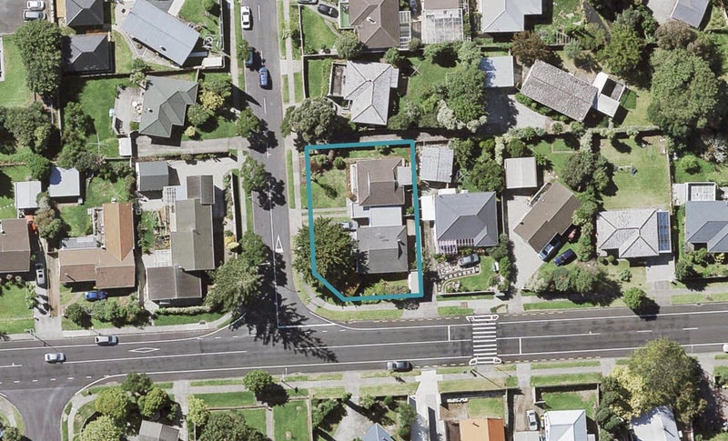 1/1 Wycherley Drive, Bucklands Beach, Auckland - Carousel 1