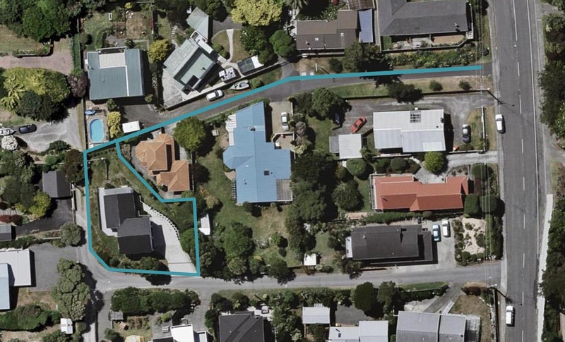 9 Kirkway, Raumati Beach, Paraparaumu - Carousel 1