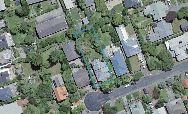 12 Dasent Street, Karori, Wellington - Carousel 1