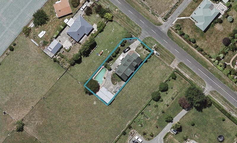 98 Tollemache Road East, Longlands, Hastings - Carousel 1