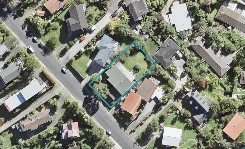 22 Geoffrey Road, Torbay, Auckland - Carousel 1