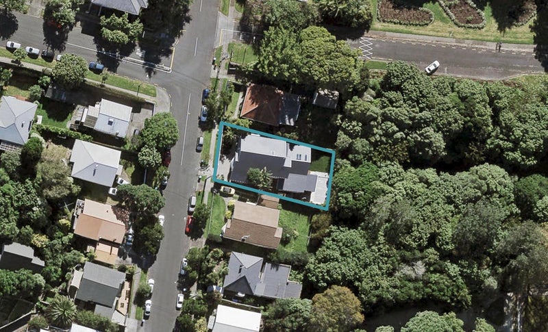 47 Aroha Avenue, Sandringham, Auckland - Carousel 1