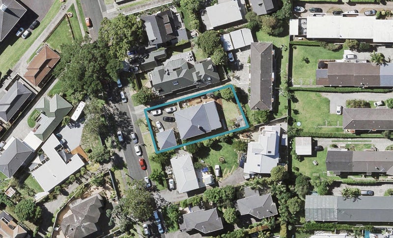 20 Fenwick Avenue, Milford, Auckland - Carousel 1