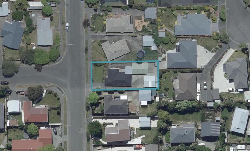 10 Donnington Street, Parklands, Christchurch - Carousel 1