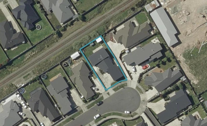 21 Medallion Court, Kelvin Grove, Palmerston North - Carousel 1