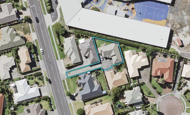 100 Golfland Drive, Golflands, Auckland - Carousel 1