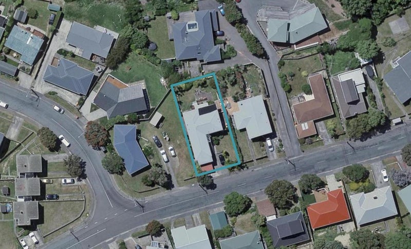 44 Ahuriri Street, Strathmore Park, Wellington - Carousel 1