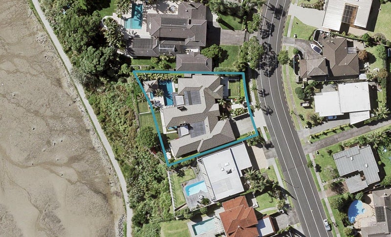 119 Fisher Parade, Sunnyhills, Auckland - Carousel 1