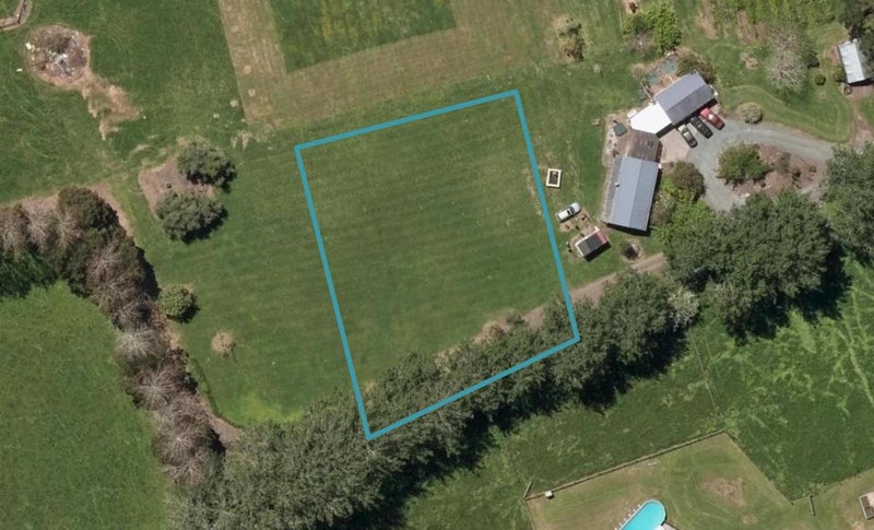 31 Layby Lane, Kamo, Whangarei - Carousel 1