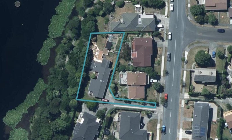 10 Exploration Way, Whitby, Porirua - Carousel 1