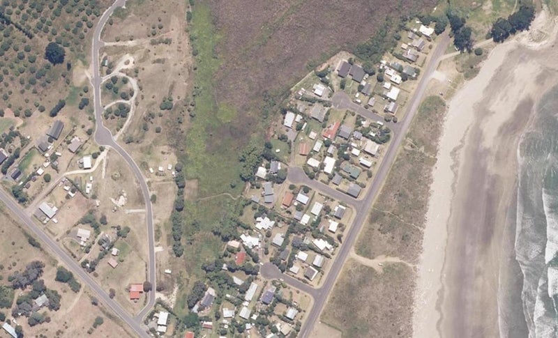 6 Katrin Place, Mahia, Māhia - Carousel 1