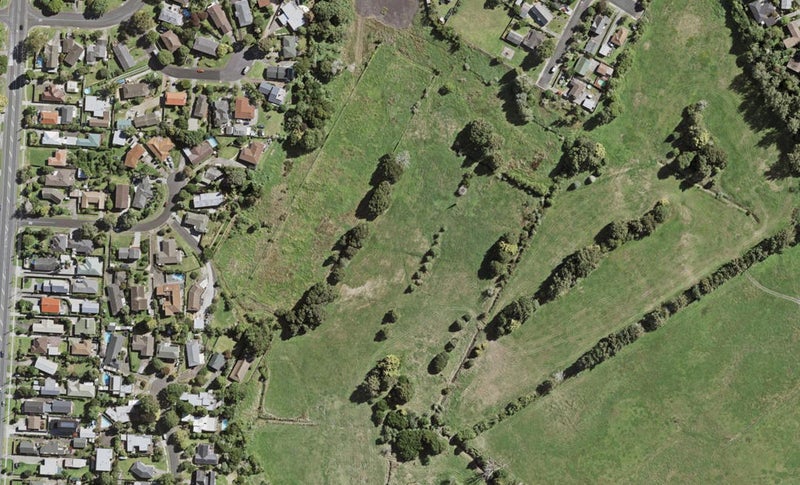 28 Stableford Crescent, Ōpaheke, Papakura - Carousel 1