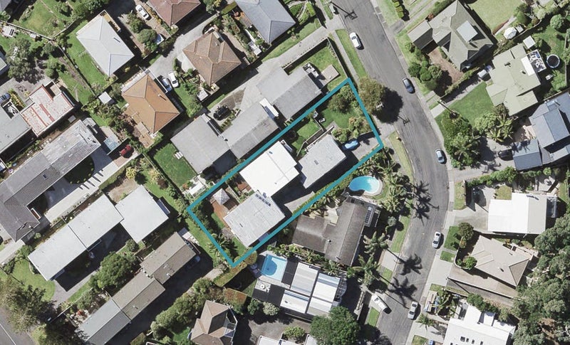 2/10 Prospect Terrace, Milford, Auckland - Carousel 1
