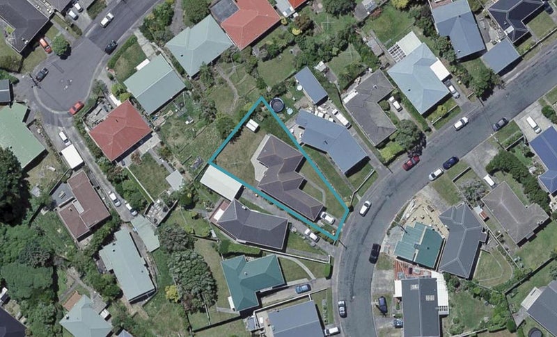 29 Baylands Drive, Newlands, Wellington - Carousel 1