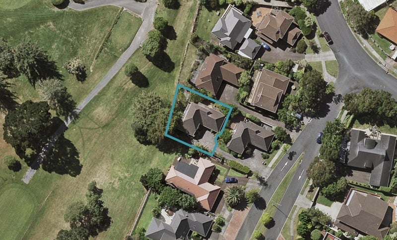 1B Charles Fox Place, St Johns, Auckland - Carousel 1