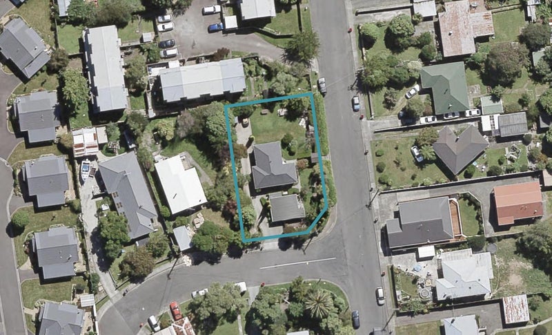 12 Montgomery Crescent, Clouston Park, Upper Hutt - Carousel 1