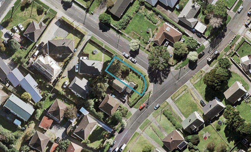 7 Christie Street, Mount Roskill, Auckland - Carousel 1