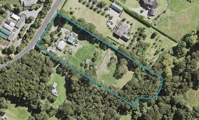 680 West Coast Road, Oratia, Auckland - Carousel 1