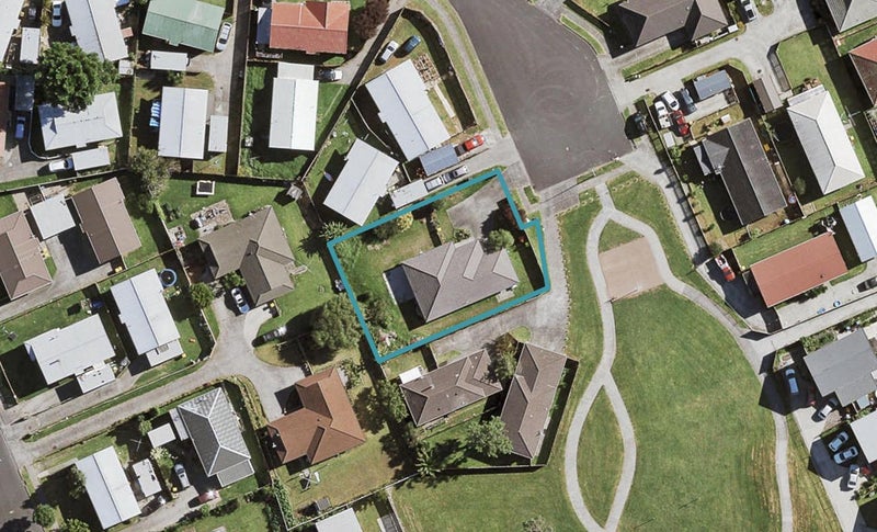 9 Volta Place, Clendon Park, Auckland - Carousel 1