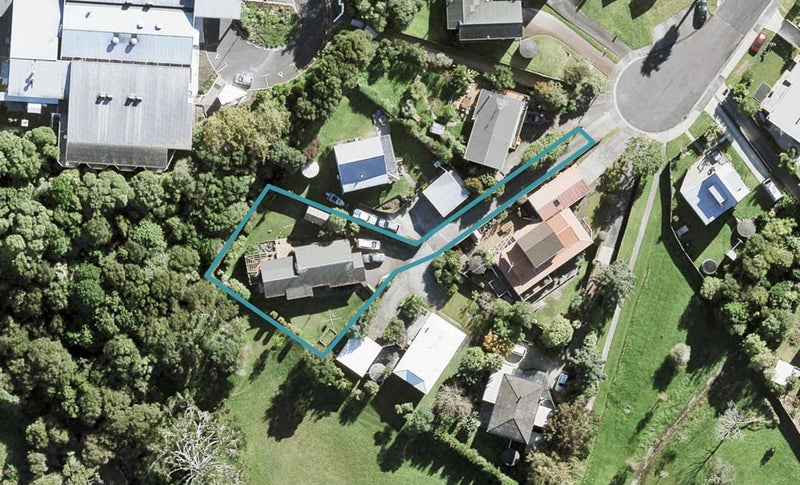 29 Springtime Crescent, Stanmore Bay, Whangaparaoa - Carousel 1