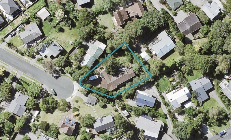 9 Fallow Street, Browns Bay, Auckland - Carousel 1