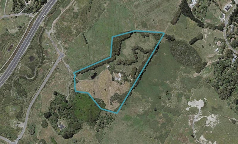 65 Maurice Smith Way, Waikanae - Carousel 1