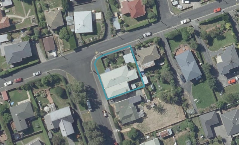 9 Runciman Street, Abbotsford, Dunedin - Carousel 1