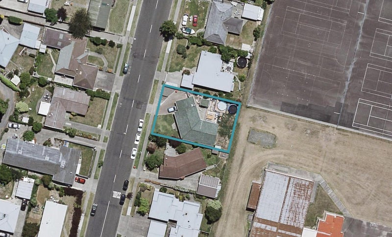45 Freyberg Avenue, Tamatea, Napier - Carousel 1