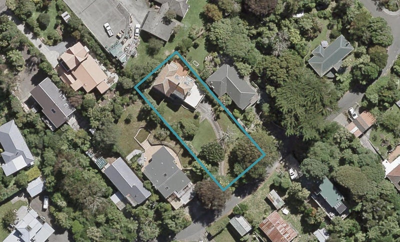 10 Belmont Terrace, Belmont, Lower Hutt - Carousel 1