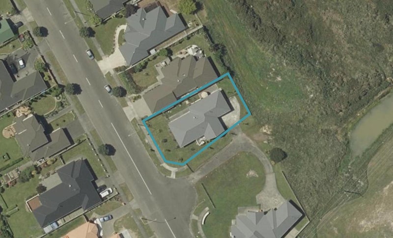 151 Pacific Drive, Fitzherbert, Palmerston North - Carousel 1