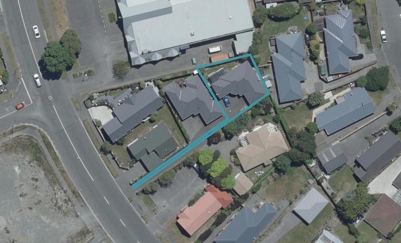 168B Queenspark Drive, Parklands, Christchurch - Carousel 1