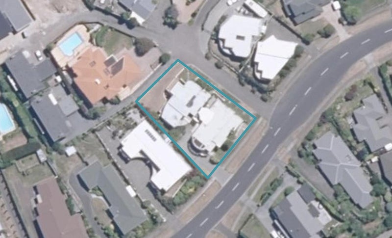 1/68 Harvey Street, Waipahihi, Taupō - Carousel 1