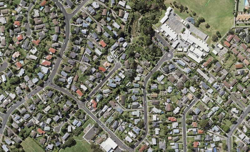1/11 Jonathan Place, Sunnynook, Auckland - Carousel 1