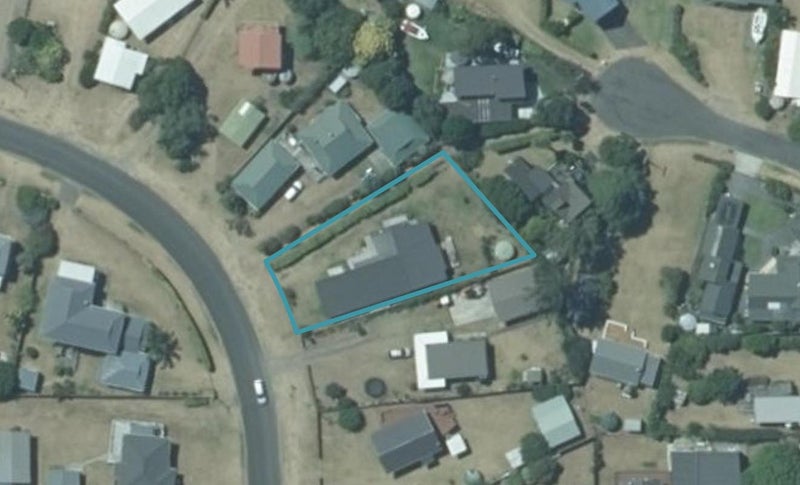 35 Banks Street, Cooks Beach, Whitianga - Carousel 1