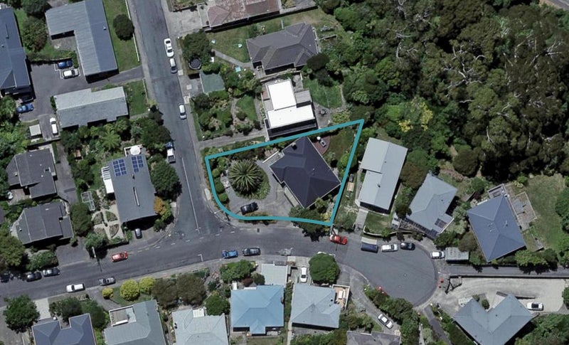 15 Colville Street, Newtown, Wellington - Carousel 1