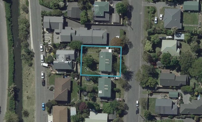 10 Kowhai Terrace, Saint Martins, Christchurch - Carousel 1