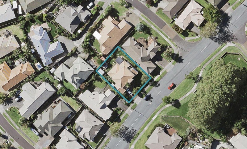 27 Tarnica Road, Northpark, Auckland - Carousel 1