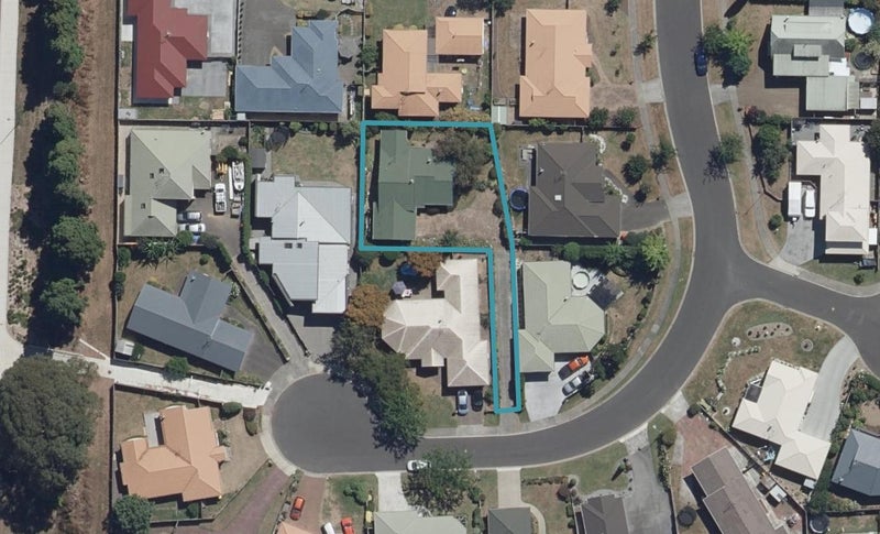 26 Hastings Place, Hamilton Lake, Hamilton - Carousel 1