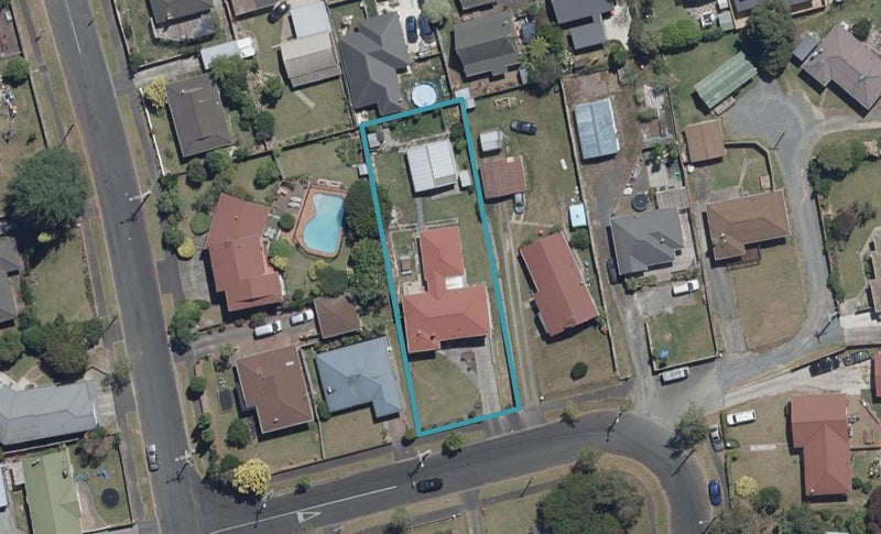 3 Mabian Crescent, Deanwell, Hamilton - Carousel 1