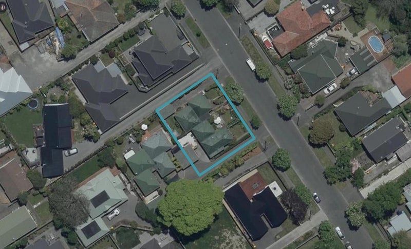 2/91 Windermere Road, Papanui, Christchurch - Carousel 1