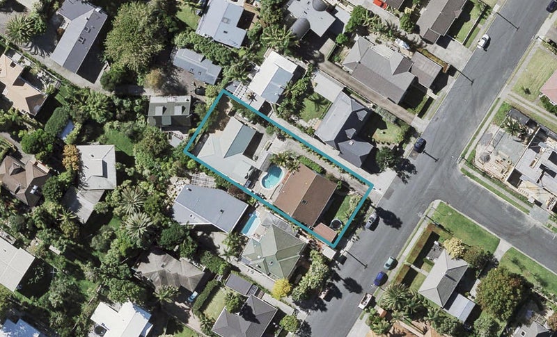 1/13 Hororata Road, Hauraki, Auckland - Carousel 1