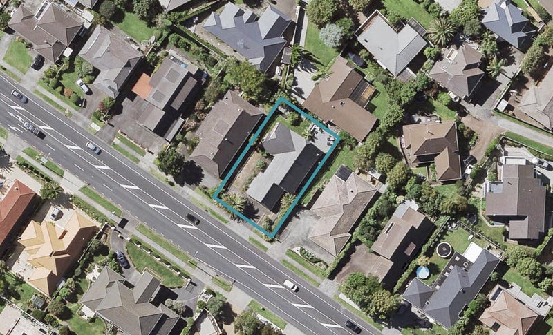 194 Whitford Road, Shamrock Park, Auckland - Carousel 1