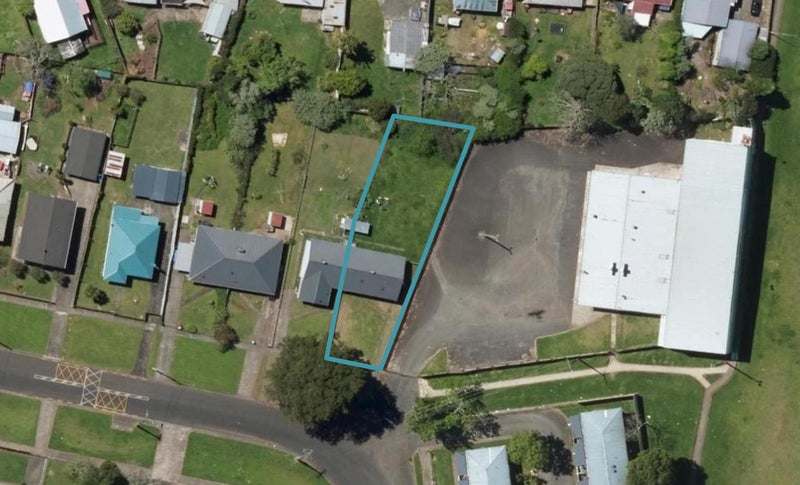 12 Matai Street, Otangarei, Whangarei - Carousel 1