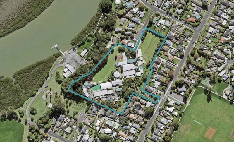 63A Matipo Road, Te Atatu Peninsula, Auckland - Carousel 1