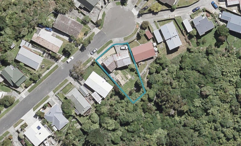 23 Clapham Grove, Stokes Valley, Lower Hutt - Carousel 1