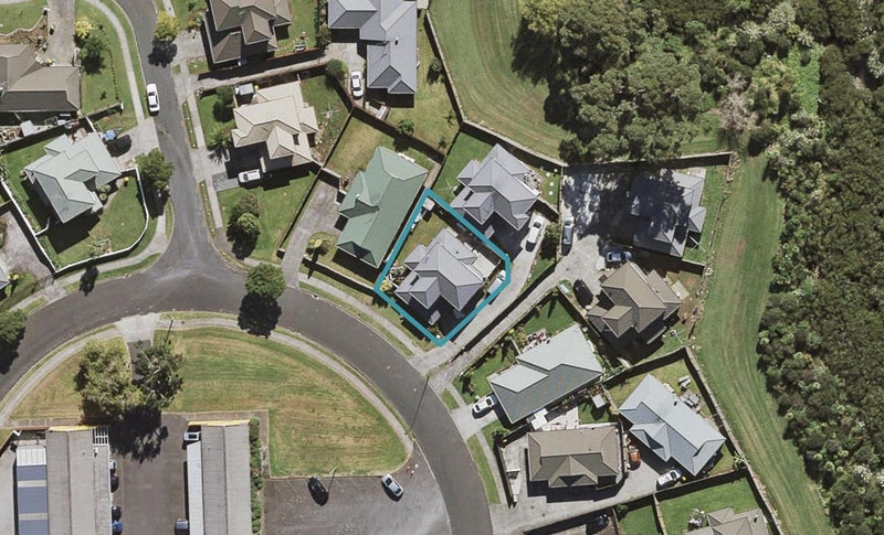 42 Abiru Crescent, Favona, Auckland - Carousel 1
