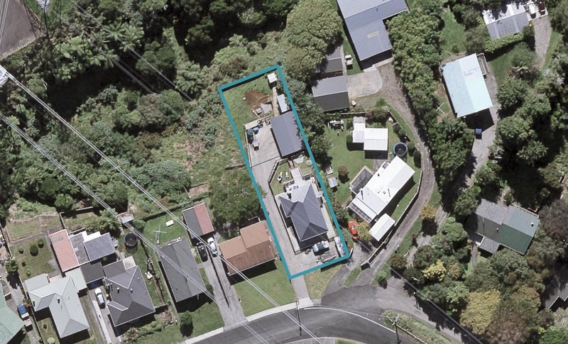 21 Saxton Road, Upper Vogeltown, New Plymouth - Carousel 1