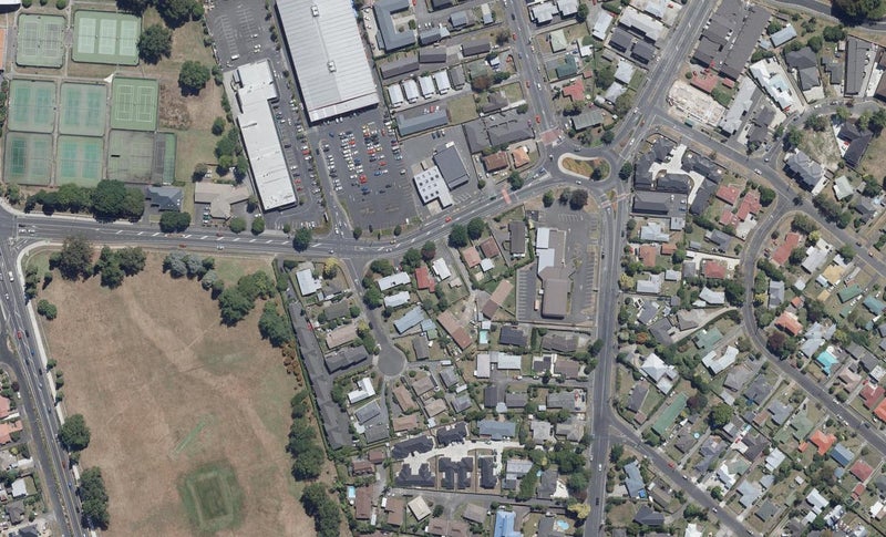 2/266 Clyde Street, Hamilton East, Hamilton - Carousel 1